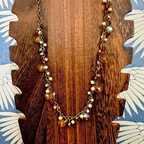 Pearl, red amber, iridescent beaded necklace. - Picture 2 of 2